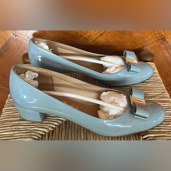 SALVATORE FERRAGAMO ⭐️ PUMPS ⭐️ HOST PICK ⭐️ - Picture 3 of 16